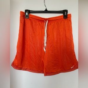 Nike Swoosh Orange Mesh Drawstring Athletic Basketball Shorts Size‎ Medium